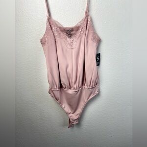 Express Lace Trim Downtown Cami Thong Mauve/Soft Pink Bodysuit Medium NWT